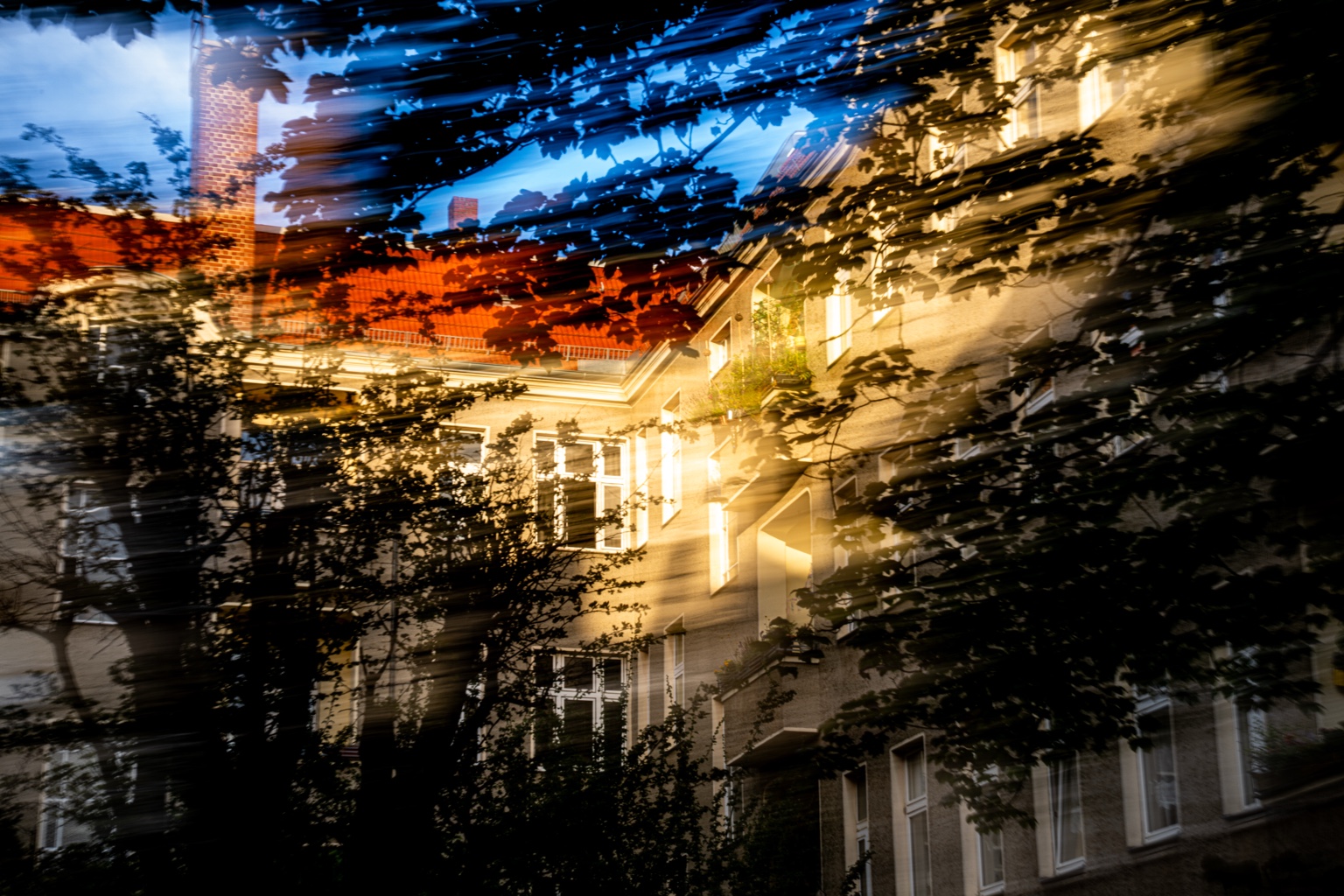 Emblem of Light — Limited Edition, LICHTMALER_MUC